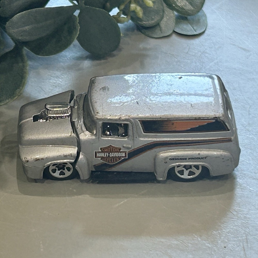 Harley Davidson Hot Wheels Diecast '56 FORD HOT ROD 1999